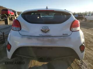 ✅ 2015 Hyundai Veloster Turbo • VIN: KMHTC6AE9FU226925 • Lot: 87157304. Wystawiony na Copart z przebiegiem 121 919 mil. Bezpłatny archiwum sprzedaży aukcyjnych z USA i szczegółowy raport historii pojazdu na DreamBid. Zdjęcie 6.