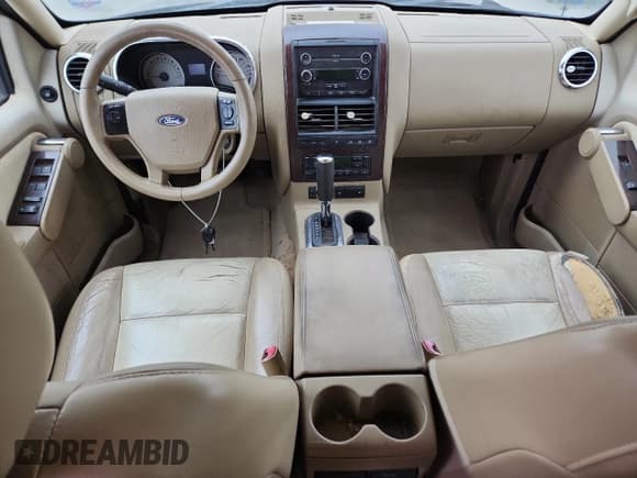 ✅ 2008 Ford Explorer Limited • VIN: 1FMEU75EX8UA76672 • Lot: 85944785. Wystawiony na Copart z przebiegiem 163 735 mil. Bezpłatny archiwum sprzedaży aukcyjnych z USA i szczegółowy raport historii pojazdu na DreamBid. Zdjęcie 8.