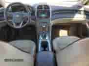 2013 Chevrolet Malibu LT z VIN 1G11E5SA6DF209019, wystawiony jako Copart lot #80148575 z przebiegiem 52 324 mil mil oraz Szkoda całkowita • Salvage title. Historia ofert i sprzedaży dostępna na DreamBid. Obrazek 8.