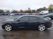 ✅ 2013 Dodge Charger SXT Plus • VIN: 2C3CDXHG2DH669792 • Lot: 43546602. Wystawiony na IAAI z przebiegiem 144 471 mil. Bezpłatny archiwum sprzedaży aukcyjnych z USA i szczegółowy raport historii pojazdu na DreamBid. Zdjęcie 14.