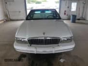 ✅ 1996 Buick Park Avenue • VIN: 1G4CW52K0TH614541 • Lot: 66868485. Wystawiony na Copart z przebiegiem 126 649 mil. Bezpłatny archiwum sprzedaży aukcyjnych z USA i szczegółowy raport historii pojazdu na DreamBid. Zdjęcie 5.