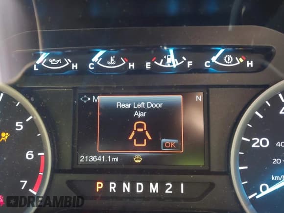 ✅ 2018 Ford F-250 XL • VIN: 1FT7W2B69JEB46833 • Lot: 42578051. Listed on IAAI with 213,641 mi. Free auction sales archive from the USA and detailed vehicle history report at DreamBid. Image 16.