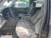 ✅ 2005 GMC Yukon SLE • VIN: 1GKEK13V35R101960 • Lot: 54242065. Wystawiony na Copart z przebiegiem 197 482 mil. Bezpłatny archiwum sprzedaży aukcyjnych z USA i szczegółowy raport historii pojazdu na DreamBid. Zdjęcie 7.