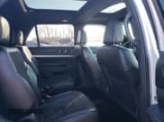 ✅ 2018 Ford Explorer XLT • VIN: 1FM5K8D88JGA61261 • Lot: 93478015. Wystawiony na Copart z przebiegiem 83 840 mil. Bezpłatny archiwum sprzedaży aukcyjnych z USA i szczegółowy raport historii pojazdu na DreamBid. Zdjęcie 11.