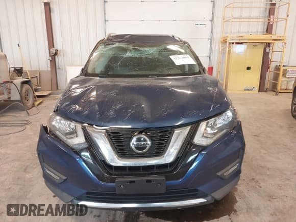 ✅ 2018 Nissan Rogue SV • VIN: 5N1AT2MV4JC745312 • Lot: 42367864. Listed on IAAI with Not provided. Free auction sales archive from the USA and detailed vehicle history report at DreamBid. Image 6.