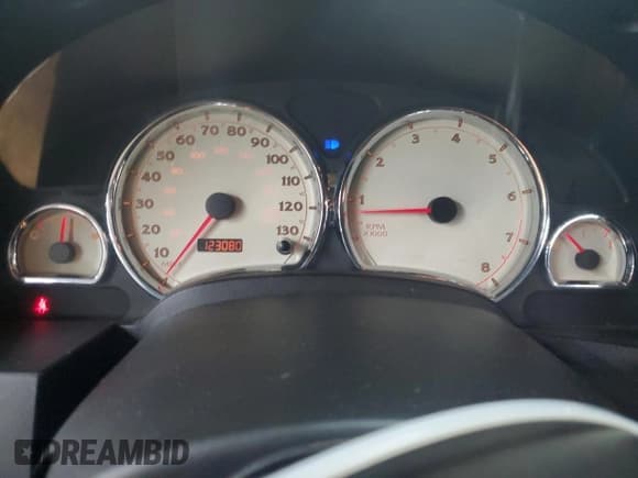 ✅ 2007 Saturn VUE V6 • VIN: 5GZCZ53457S823213 • Lot: 56492245. Wystawiony na Copart z przebiegiem 123 080 mil. Bezpłatny archiwum sprzedaży aukcyjnych z USA i szczegółowy raport historii pojazdu na DreamBid. Zdjęcie 9.