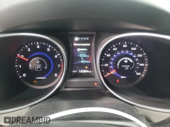 ✅ 2015 Hyundai Santa Fe • VIN: 5XYZW4LA9FG245951 • Лот: 38843274. Опубликован ранее на Copart с пробегом 143 884 миль. Бесплатный доступ к архиву аукционных продаж из США и подробный отчёт об истории автомобиля на DreamBid. Изображение 9.