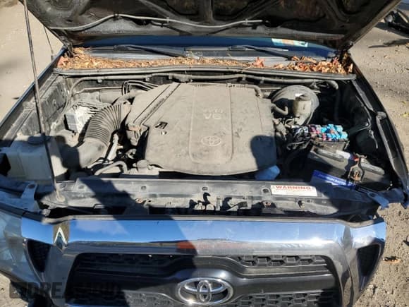 ✅ 2011 Toyota Tacoma • VIN: 3TMLU4EN8BM070455 • Лот: 86603125. Опубликован ранее на Copart с пробегом 175 372 миль. Бесплатный доступ к архиву аукционных продаж из США и подробный отчёт об истории автомобиля на DreamBid. Изображение 11.