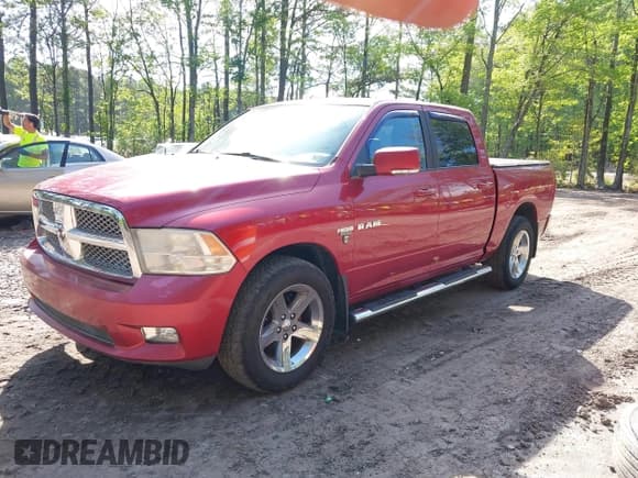 ✅ 2009 Dodge 1500 Sport • VIN: 1D3HB13T69S810041 • Lot: 42115359. Wystawiony na IAAI z przebiegiem 209 200 mil. Bezpłatny archiwum sprzedaży aukcyjnych z USA i szczegółowy raport historii pojazdu na DreamBid. Zdjęcie 17.