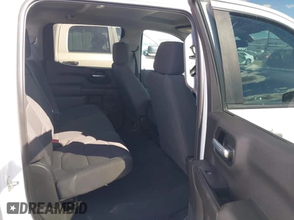 ✅ 2021 Chevrolet Silverado 1500 Custom • VIN: 3GCPWBEK1MG220722 • Lot: 43299760. Listed on IAAI with 61,780 mi. Free auction sales archive from the USA and detailed vehicle history report at DreamBid. Image 8.