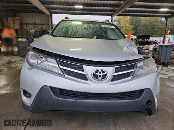 ✅ 2015 Toyota RAV4 LE • VIN: JTMZFREV6FD075771 • Лот: 82781605. Опубликован ранее на Copart с пробегом 109 117 миль. Бесплатный доступ к архиву аукционных продаж из США и подробный отчёт об истории автомобиля на DreamBid. Изображение 5.