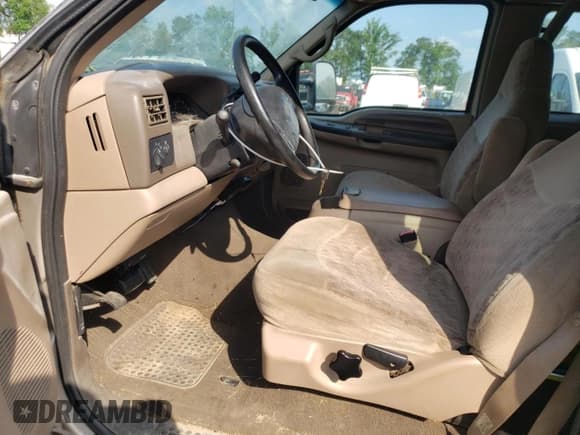 ✅ 1999 Ford F-250 XL • VIN: 1FTNX21S7XED11662 • Lot: 62318795. Wystawiony na Copart z przebiegiem 138 819 mil. Bezpłatny archiwum sprzedaży aukcyjnych z USA i szczegółowy raport historii pojazdu na DreamBid. Zdjęcie 7.