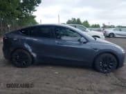 ✅ 2021 Tesla Model Y Standard Range • VIN: 5YJYGDED6MF105750 • Lot: 42855752. Listed on IAAI with 38,303 mi. Free auction sales archive from the USA and detailed vehicle history report at DreamBid. Image 13.