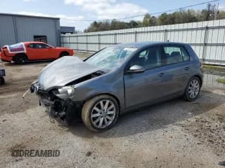 ✅ 2011 Volkswagen Golf • VIN: WVWDM9AJ0BW255488 • Lot: 51337875. Wystawiony na Copart z przebiegiem 90 306 mil. Bezpłatny archiwum sprzedaży aukcyjnych z USA i szczegółowy raport historii pojazdu na DreamBid. Zdjęcie 1.