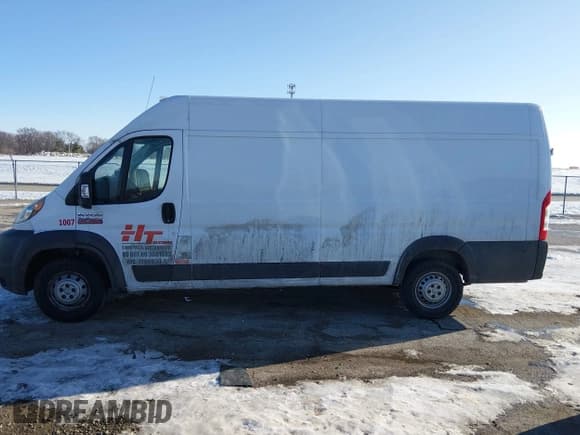 ✅ 2018 Ram ProMaster Cargo • VIN: 3C6URVJGXJE155199 • Lot: 43876303. Listed on IAAI with Not provided. Free auction sales archive from the USA and detailed vehicle history report at DreamBid. Image 14.