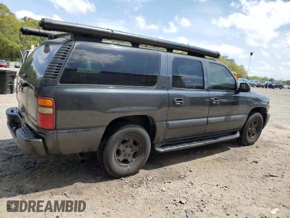 ✅ 2003 Chevrolet Suburban LT • VIN: 3GNEC16ZX3G256162 • Лот: 51481605. Опубликован ранее на Copart с пробегом 356 117 миль. Бесплатный доступ к архиву аукционных продаж из США и подробный отчёт об истории автомобиля на DreamBid. Изображение 3.