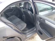 ✅ 2013 Volkswagen Jetta SE • VIN: 3VWDP7AJ4DM270751 • Lot: 42566671. Wystawiony na IAAI z przebiegiem 160 458 mil. Bezpłatny archiwum sprzedaży aukcyjnych z USA i szczegółowy raport historii pojazdu na DreamBid. Zdjęcie 8.