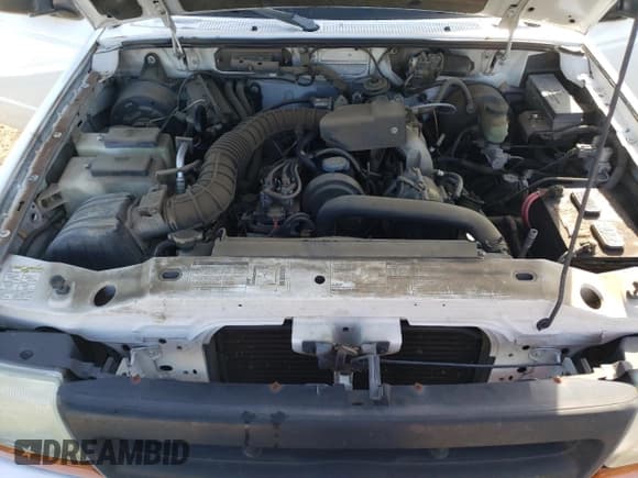 ✅ 2000 Ford Ranger XL • VIN: 1FTYR14C8YPA41241 • Lot: 41498645. Listed on Copart with 105,018 mi. Free auction sales archive from the USA and detailed vehicle history report at DreamBid. Image 11.