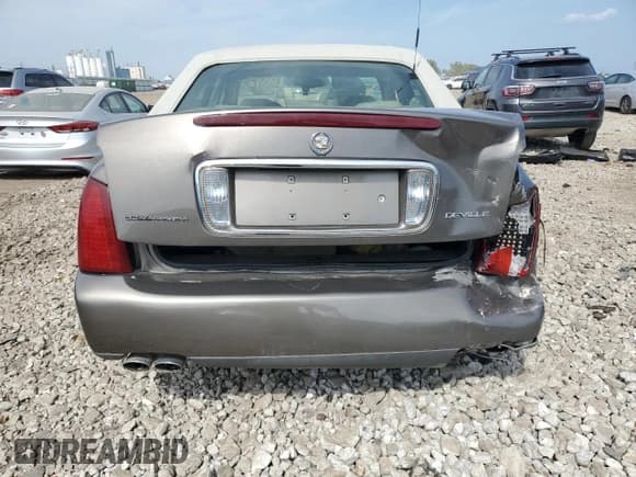 ✅ 2000 Cadillac DeVille • VIN: 1G6KD54Y5YU293475 • Lot: 81501775. Wystawiony na Copart z przebiegiem 99 528 mil. Bezpłatny archiwum sprzedaży aukcyjnych z USA i szczegółowy raport historii pojazdu na DreamBid. Zdjęcie 6.