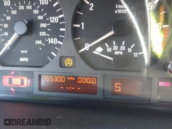 ✅ 2002 BMW 3 Series 325xi • VIN: WBAEU334X2PF69474 • Lot: 42692602. Wystawiony na IAAI z przebiegiem 155 300 mil. Bezpłatny archiwum sprzedaży aukcyjnych z USA i szczegółowy raport historii pojazdu na DreamBid. Zdjęcie 7.