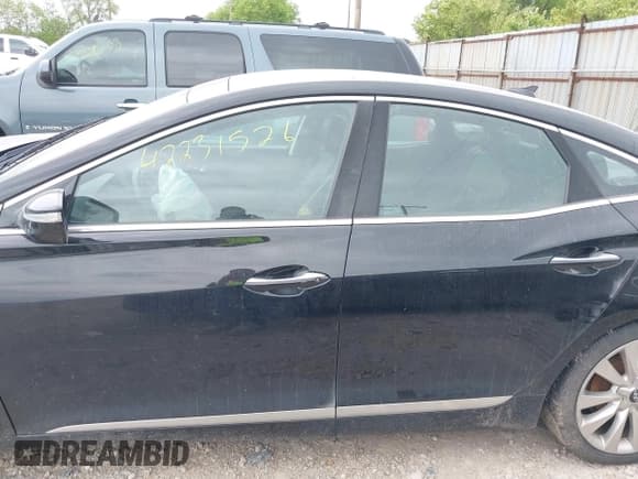 ✅ 2016 Hyundai Azera Limited • VIN: KMHFH4JG8GA547071 • Лот: 42231526. Опубликован ранее на IAAI с пробегом 175 537 миль. Бесплатный доступ к архиву аукционных продаж из США и подробный отчёт об истории автомобиля на DreamBid. Изображение 15.