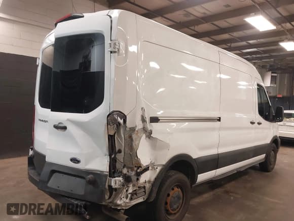 ✅ 2020 Ford Transit Cargo • VIN: 1FTBR1C87LKA59688 • Lot: 41633552. Listed on IAAI with 42,517 mi. Free auction sales archive from the USA and detailed vehicle history report at DreamBid. Image 6.