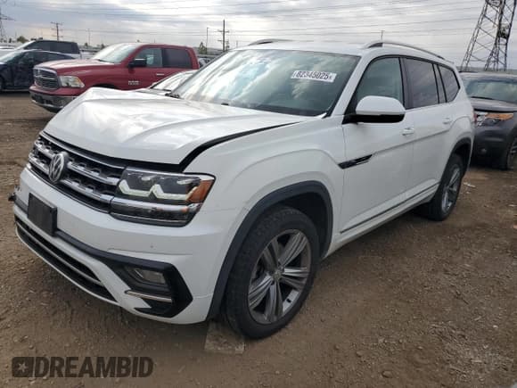 ✅ 2018 Volkswagen Atlas SE • VIN: 1V2PR2CA0JC547319 • Lot: 82345025. Wystawiony na Copart z przebiegiem 116 327 mil. Bezpłatny archiwum sprzedaży aukcyjnych z USA i szczegółowy raport historii pojazdu na DreamBid. Zdjęcie 1.