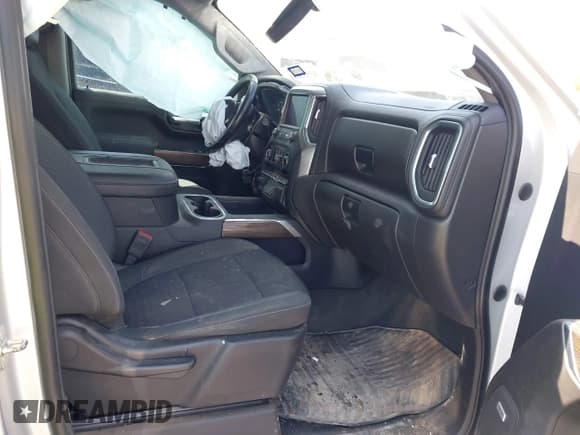 ✅ 2021 Chevrolet Silverado 1500 RST • VIN: 3GCUYEED3MG242351 • Lot: 43555641. Wystawiony na IAAI z przebiegiem 65 009 mil. Bezpłatny archiwum sprzedaży aukcyjnych z USA i szczegółowy raport historii pojazdu na DreamBid. Zdjęcie 5.