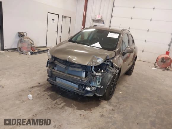 ✅ 2022 Chevrolet Trax LT • VIN: KL7CJPSM8NB536626 • Lot: 43441997. Listed on IAAI with 47,354 mi. Free auction sales archive from the USA and detailed vehicle history report at DreamBid. Image 17.