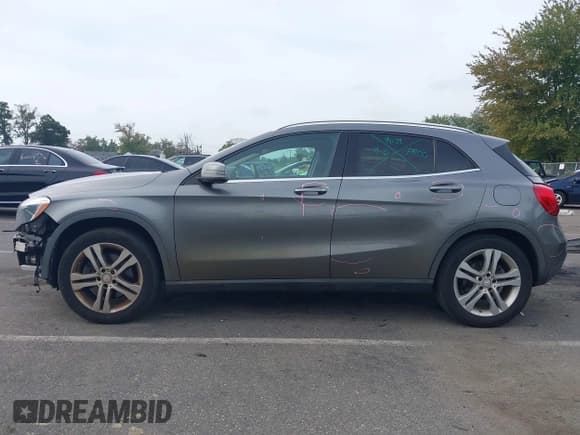 ✅ 2015 Mercedes-Benz GLA 250 • VIN: WDCTG4GB6FJ181741 • Lot: 43296905. Wystawiony na IAAI z przebiegiem 176 353 mil. Bezpłatny archiwum sprzedaży aukcyjnych z USA i szczegółowy raport historii pojazdu na DreamBid. Zdjęcie 14.