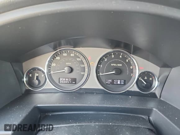 ✅ 2008 Jeep Commander Limited • VIN: 1J8HG58N58C151107 • Lot: 64898595. Listed on Copart with 268,857 mi. Free auction sales archive from the USA and detailed vehicle history report at DreamBid. Image 9.