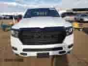 2021 Ram 1500 Big Horn z VIN 1C6SRFFM7MN734355, wystawiony jako Copart lot #62339104 z przebiegiem 100 214 mil mil oraz Czysty tytuł • Clean title. Historia ofert i sprzedaży dostępna na DreamBid. Obrazek 5.