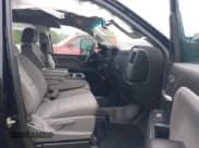 ✅ 2018 Chevrolet Silverado 2500HD Work Truck • VIN: 1GC2CUEG3JZ278451 • Lot: 42074663. Wystawiony na IAAI z przebiegiem 126 972 mil. Bezpłatny archiwum sprzedaży aukcyjnych z USA i szczegółowy raport historii pojazdu na DreamBid. Zdjęcie 5.