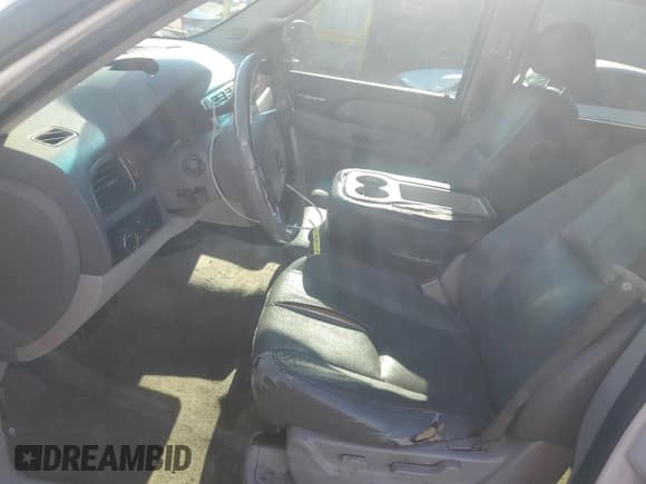 ✅ 2007 GMC Yukon XL SLT • VIN: 1GKFC16J97R184372 • Lot: 85392585. Listed on Copart with 209,192 mi. Free auction sales archive from the USA and detailed vehicle history report at DreamBid. Image 7.