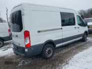 ✅ 2015 Ford Transit • VIN: 1FTBW2CM0FKA39962 • Lot: 41370832. Wystawiony na IAAI z przebiegiem 110 543 mil. Bezpłatny archiwum sprzedaży aukcyjnych z USA i szczegółowy raport historii pojazdu na DreamBid. Zdjęcie 4.