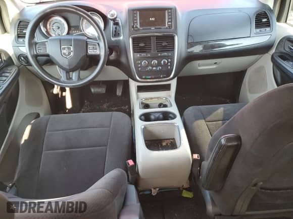 2015 Dodge Grand Caravan R/T with VIN 2C4RDGEG4FR639281, listed as a Copart auction lot 71662595 with 181,833 mi miles and Non repairable. Bid and sale history available at DreamBid. Image 8.