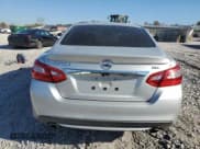 ✅ 2016 Nissan Altima SR • VIN: 1N4AL3AP7GC121681 • Lot: 92235195. Wystawiony na Copart z przebiegiem 87 236 mil. Bezpłatny archiwum sprzedaży aukcyjnych z USA i szczegółowy raport historii pojazdu na DreamBid. Zdjęcie 6.