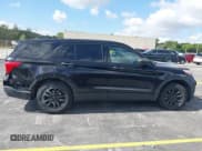 ✅ 2020 Ford Explorer • VIN: 1FMSK7BH5LGC75045 • Lot: 42292502. Listed on IAAI with 52,229 mi. Free auction sales archive from the USA and detailed vehicle history report at DreamBid. Image 13.