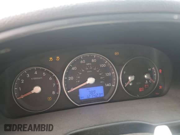 2011 Hyundai Santa Fe GLS с VIN 5XYZG3AB8BG078205, выставлен на аукционе Copart как лот 71453204 с пробегом 127 423 миль миль и Чистый • Clean title. История ставок и продаж доступна на DreamBid. Изображение 9.