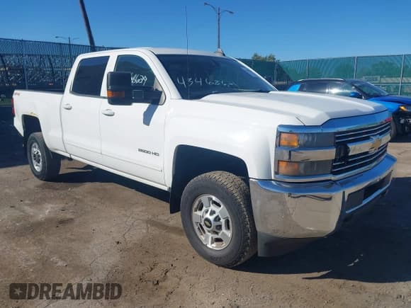 ✅ 2015 Chevrolet Silverado 2500HD LT • VIN: 1GC1KVEG2FF557032 • Лот: 43468629. Опубликован ранее на IAAI с пробегом 152 015 миль. Бесплатный доступ к архиву аукционных продаж из США и подробный отчёт об истории автомобиля на DreamBid. Изображение 1.
