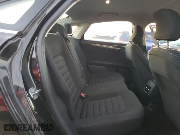 ✅ 2019 Ford Fusion SE • VIN: 3FA6P0LU2KR197900 • Lot: 84212755. Listed on Copart with 92,797 mi. Free auction sales archive from the USA and detailed vehicle history report at DreamBid. Image 10.