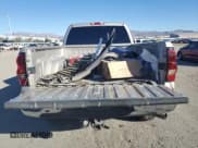 ✅ 2006 Chevrolet Silverado 2500HD LT2 • VIN: 1GCHK23D46F200540 • Lot: 47072885. Wystawiony na Copart z przebiegiem 160 542 mil. Bezpłatny archiwum sprzedaży aukcyjnych z USA i szczegółowy raport historii pojazdu na DreamBid. Zdjęcie 6.