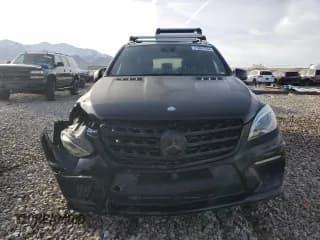 ✅ 2014 Mercedes-Benz M 63 AMG • VIN: 4JGDA7EB3EA279118 • Лот: 75861534. Опубликован ранее на Copart с пробегом 76 874 миль. Бесплатный доступ к архиву аукционных продаж из США и подробный отчёт об истории автомобиля на DreamBid. Изображение 5.