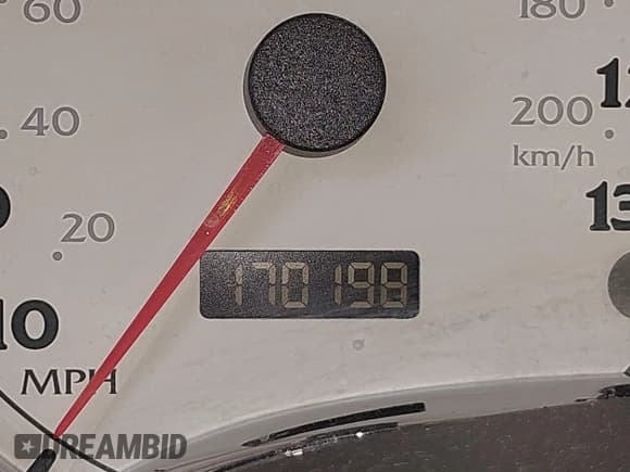 ✅ 2006 Saturn VUE • VIN: 5GZCZ534X6S900267 • Lot: 42439762. Wystawiony na IAAI z przebiegiem 170 198 mil. Bezpłatny archiwum sprzedaży aukcyjnych z USA i szczegółowy raport historii pojazdu na DreamBid. Zdjęcie 7.