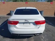 ✅ 2018 Jaguar XE 25t Premium • VIN: SAJAD4FXXJCP22081 • Lot: 43395566. Wystawiony na IAAI z przebiegiem 58 500 mil. Bezpłatny archiwum sprzedaży aukcyjnych z USA i szczegółowy raport historii pojazdu na DreamBid. Zdjęcie 16.