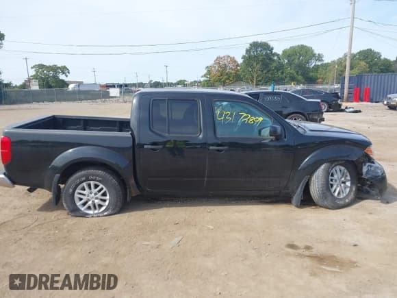 ✅ 2018 Nissan Frontier SV • VIN: 1N6AD0EV0JN725029 • Lot: 43172809. Wystawiony na IAAI z przebiegiem 157 923 mil. Bezpłatny archiwum sprzedaży aukcyjnych z USA i szczegółowy raport historii pojazdu na DreamBid. Zdjęcie 14.