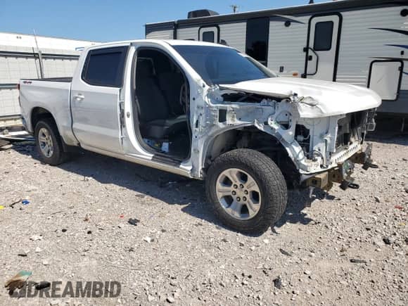 2021 Chevrolet Silverado 1500 LT with VIN 3GCUYDED7MG121011, listed as a Copart auction lot 57147485 with 83,128 mi miles and Salvage title. Bid and sale history available at DreamBid. Image 4.
