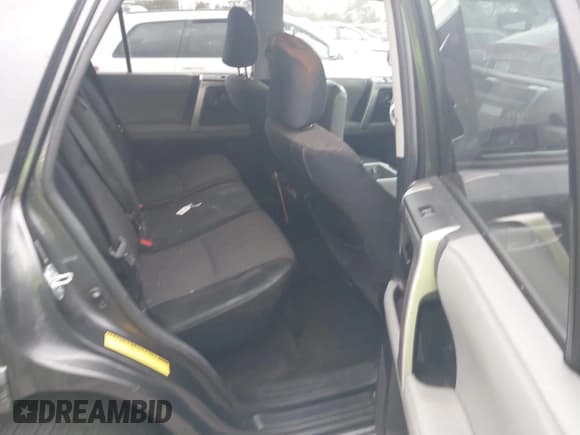 ✅ 2011 Toyota 4Runner Trail • VIN: JTEBU5JR8B5039590 • Лот: 43295618. Опубликован ранее на IAAI с пробегом 175 003 миль. Бесплатный доступ к архиву аукционных продаж из США и подробный отчёт об истории автомобиля на DreamBid. Изображение 8.