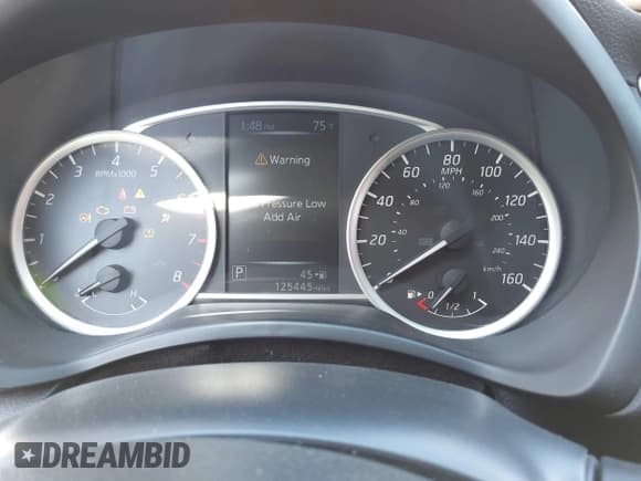 ✅ 2017 Nissan Sentra SV • VIN: 3N1AB7AP3HL639333 • Лот: 43416742. Опубликован ранее на IAAI с пробегом 125 445 миль. Бесплатный доступ к архиву аукционных продаж из США и подробный отчёт об истории автомобиля на DreamBid. Изображение 7.