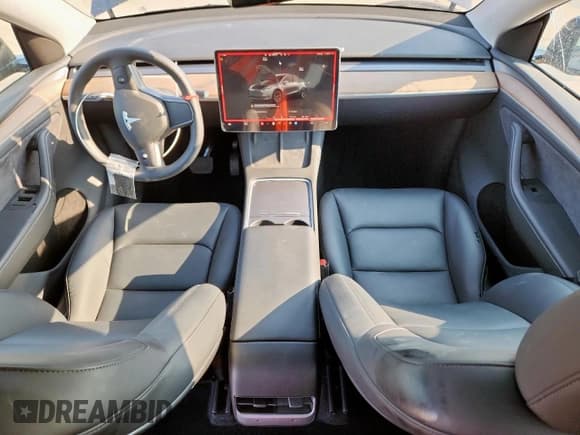 ✅ 2025 Tesla Model Y Long Range • VIN: 7SAYGDED8SA338056 • Лот: 67119205. Опубликован ранее на Copart с пробегом 9 715 миль. Бесплатный доступ к архиву аукционных продаж из США и подробный отчёт об истории автомобиля на DreamBid. Изображение 8.